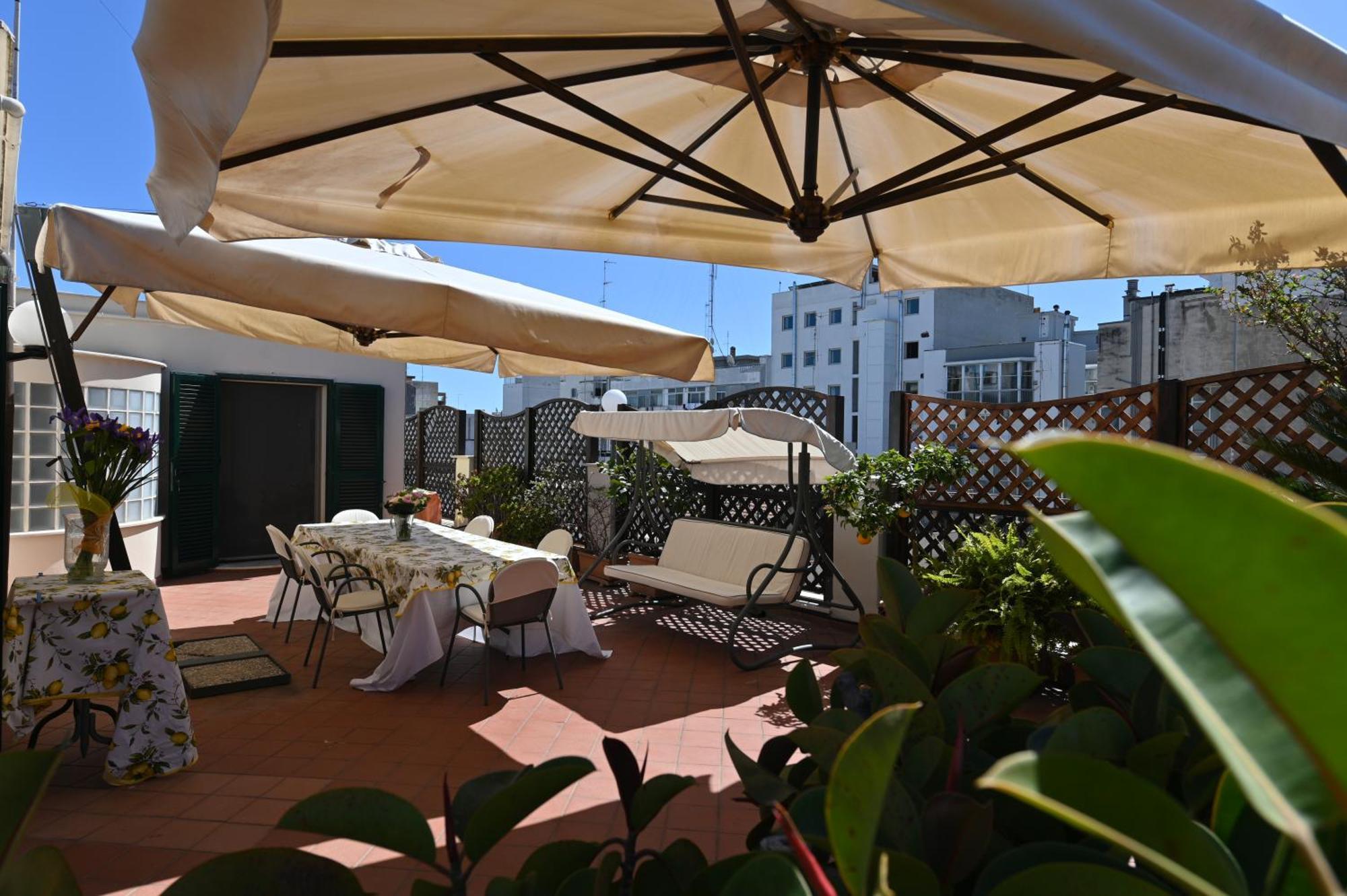 Terrazza128 Lägenhet Bari Exteriör bild